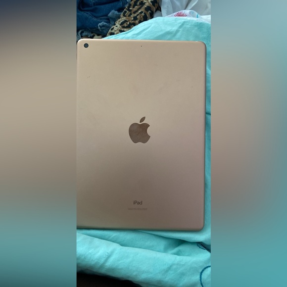 iPad - Picture 2 of 2